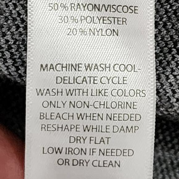 Tahari Grey, black and white windowpane duster length‎ cardigan sweater plus 3X - Picture 8 of 8